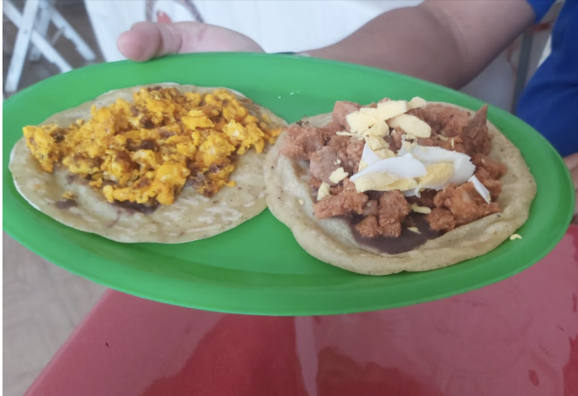 Tacos con longaniza MK Taco